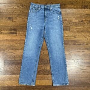 4/27r - Gap High Rise Straight jeans